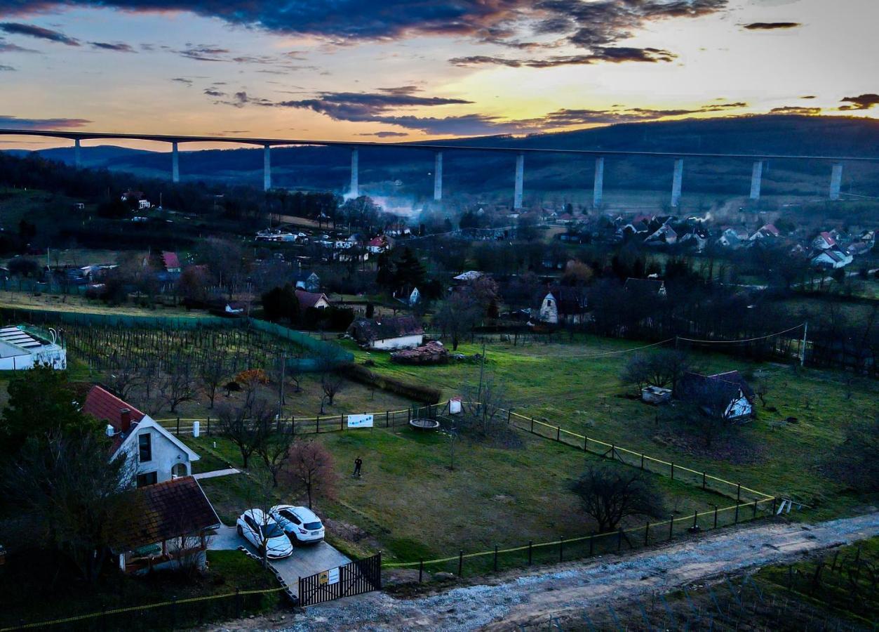Voelgyhid Village Balaton Koroshegy Exterior photo